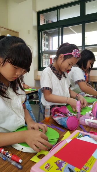 Three busy girls